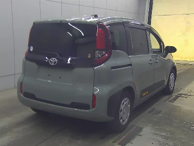 Toyota Sienta