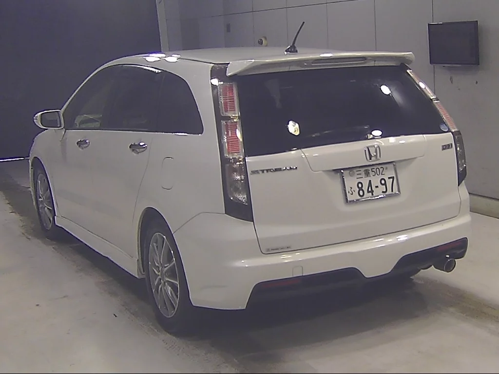 Honda Stream  с аукциона в Японии