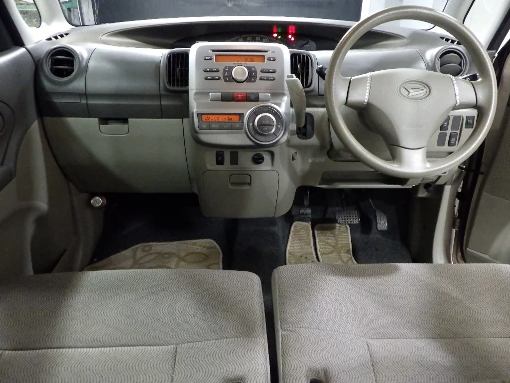 Daihatsu Tanto  с аукциона в Японии