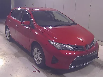 TOYOTA AURIS