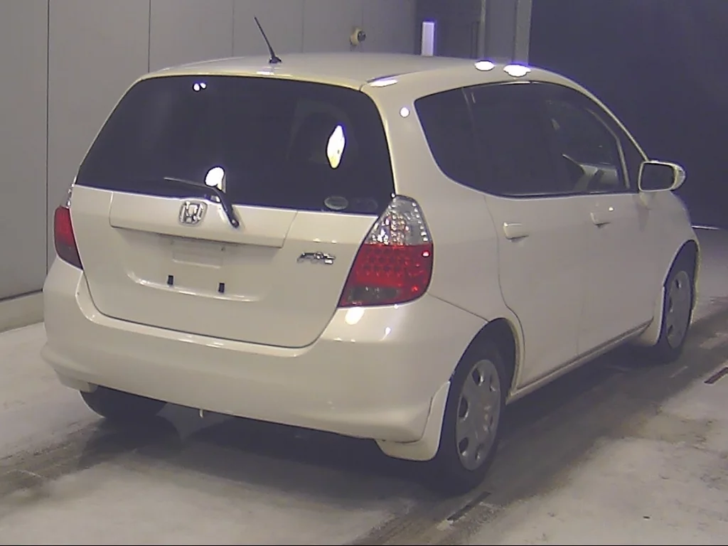 Honda Fit  с аукциона в Японии