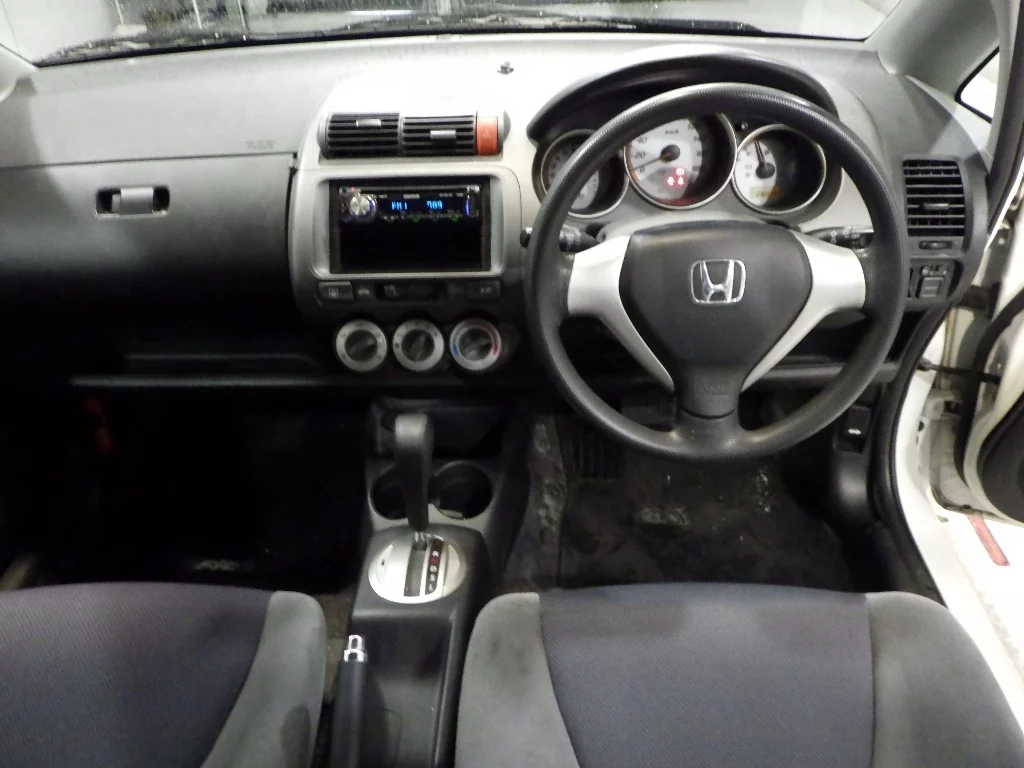 Honda Fit  с аукциона в Японии