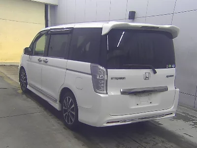 HONDA STEPWGN SPADA