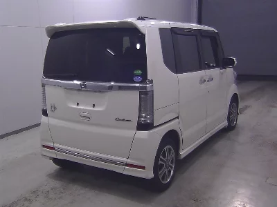 HONDA N BOX +