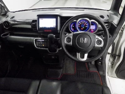 HONDA N BOX +