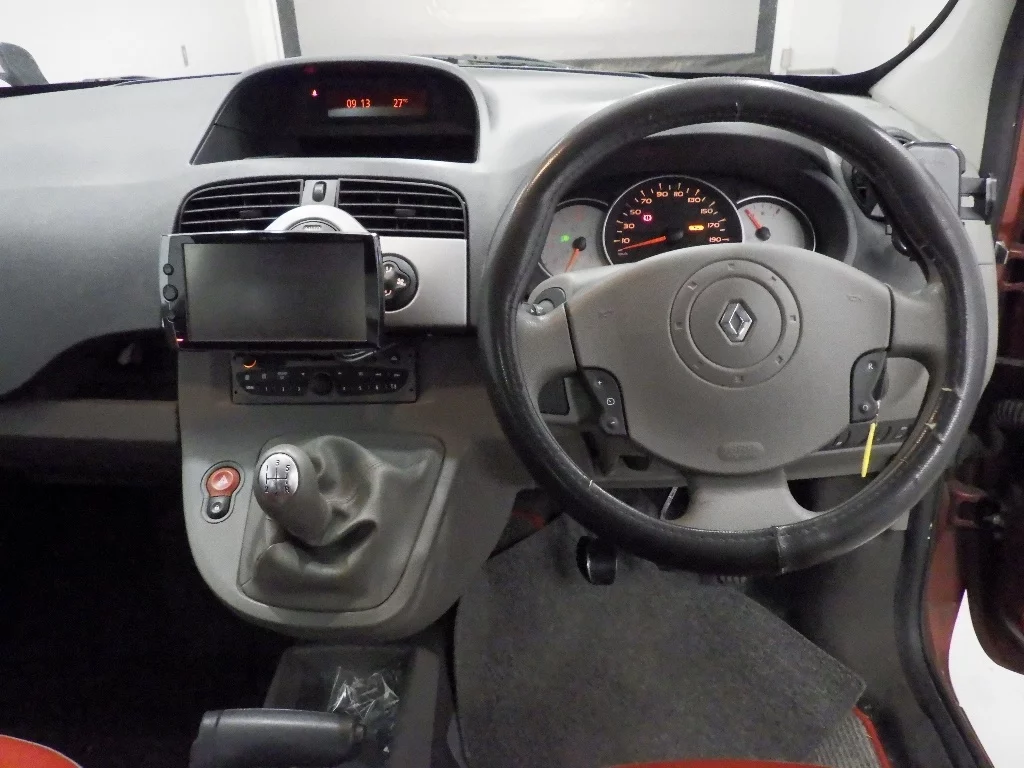 Renault Kangoo  с аукциона в Японии