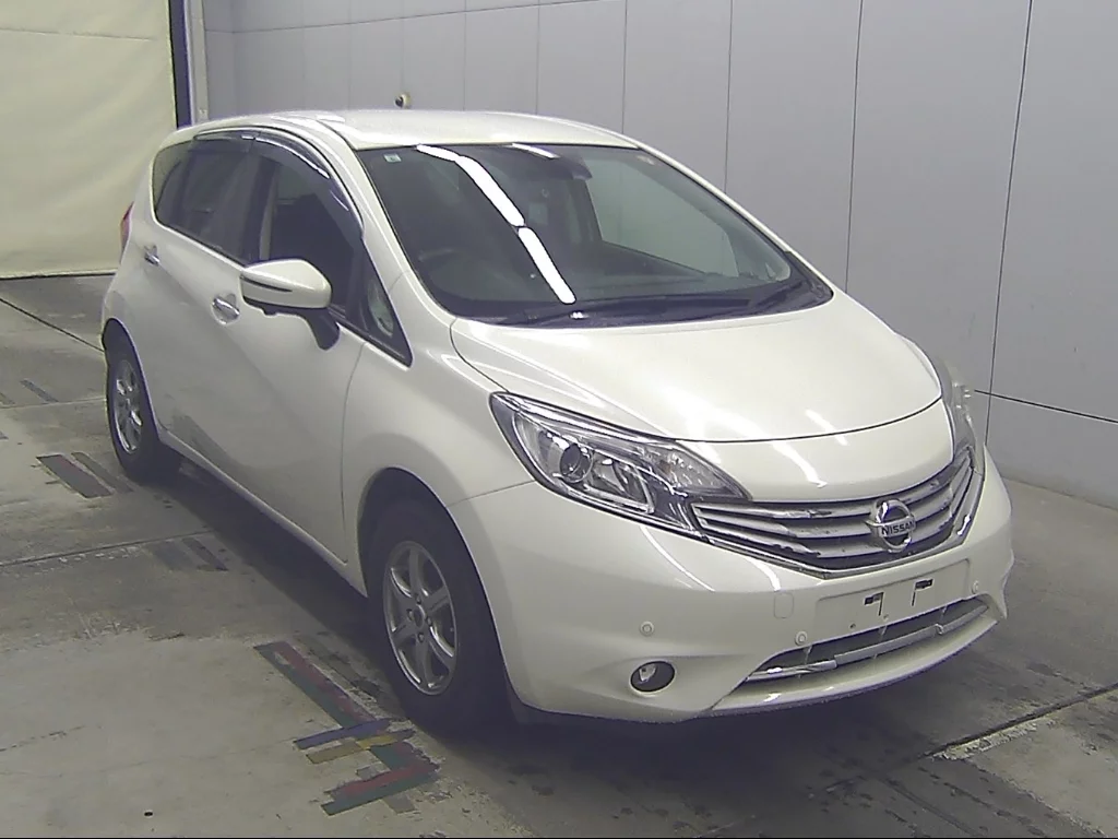 Nissan Note  с аукциона в Японии