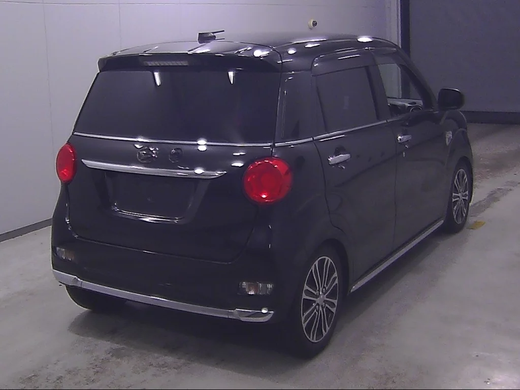 Daihatsu Cast  с аукциона в Японии