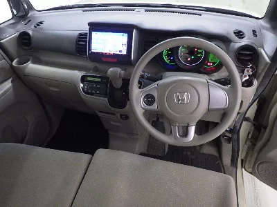 HONDA N BOX +