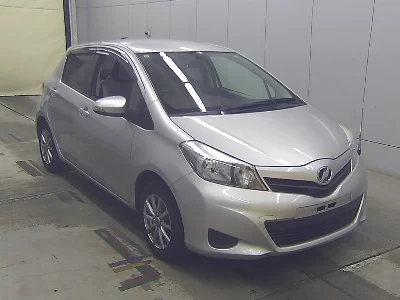 TOYOTA VITZ
