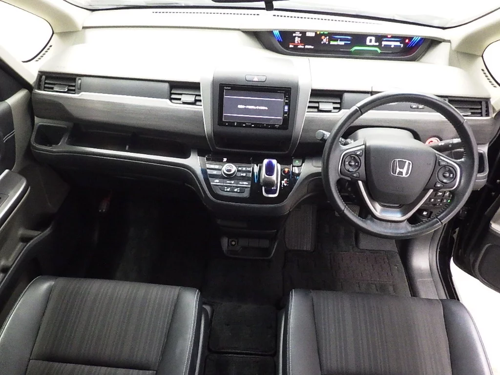 Honda Freed  с аукциона в Японии