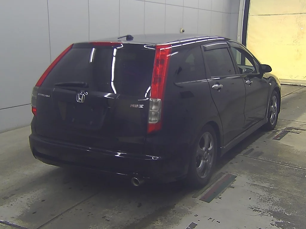 Honda Stream  с аукциона в Японии