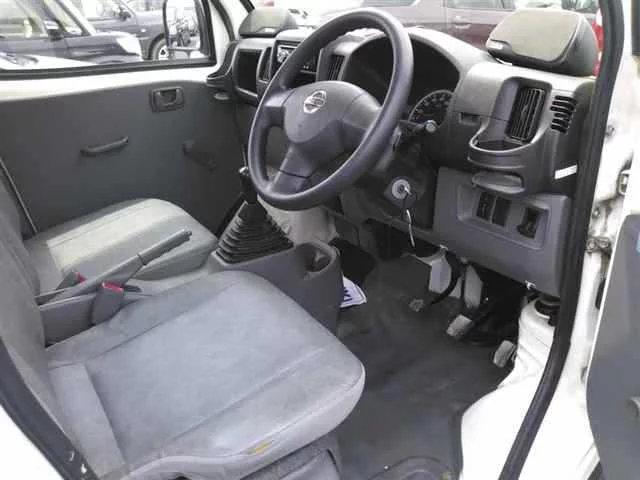 Nissan Clipper  с аукциона в Японии