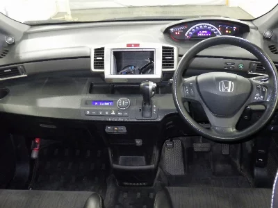 Honda Freed Spike