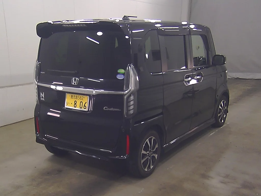 Honda N-Box  с аукциона в Японии