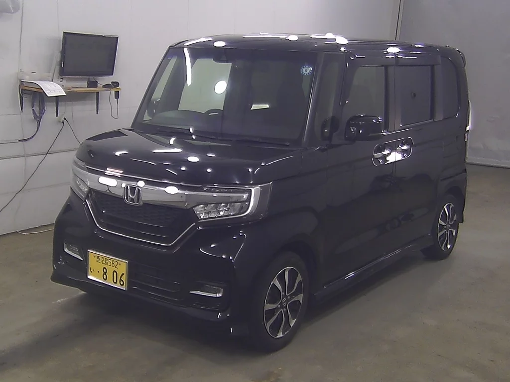 Honda N-Box  с аукциона в Японии