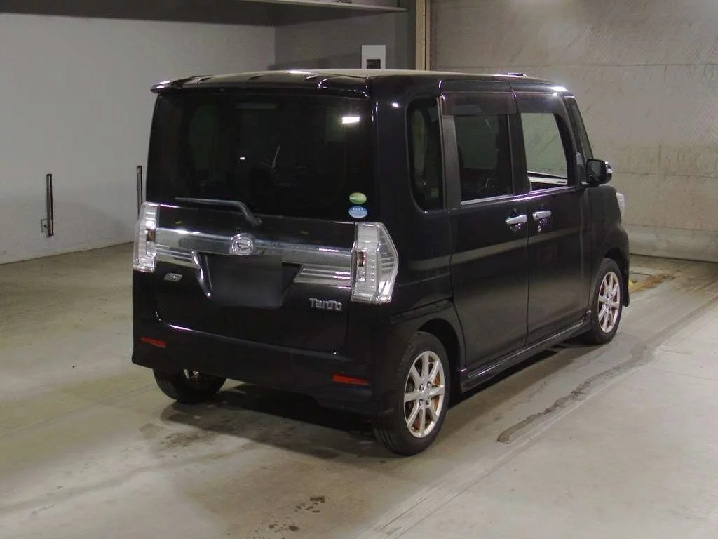 Daihatsu Tanto  с аукциона в Японии
