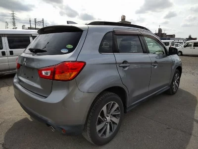 MITSUBISHI RVR