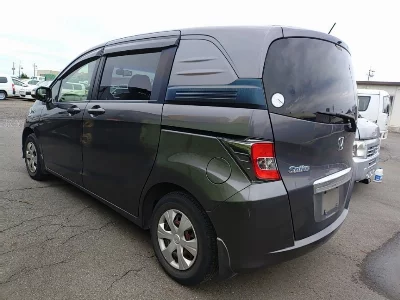 Honda Freed Spike