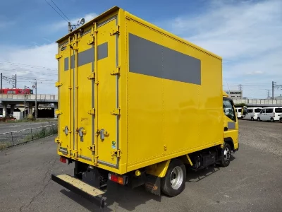 MITSUBISHI CANTER