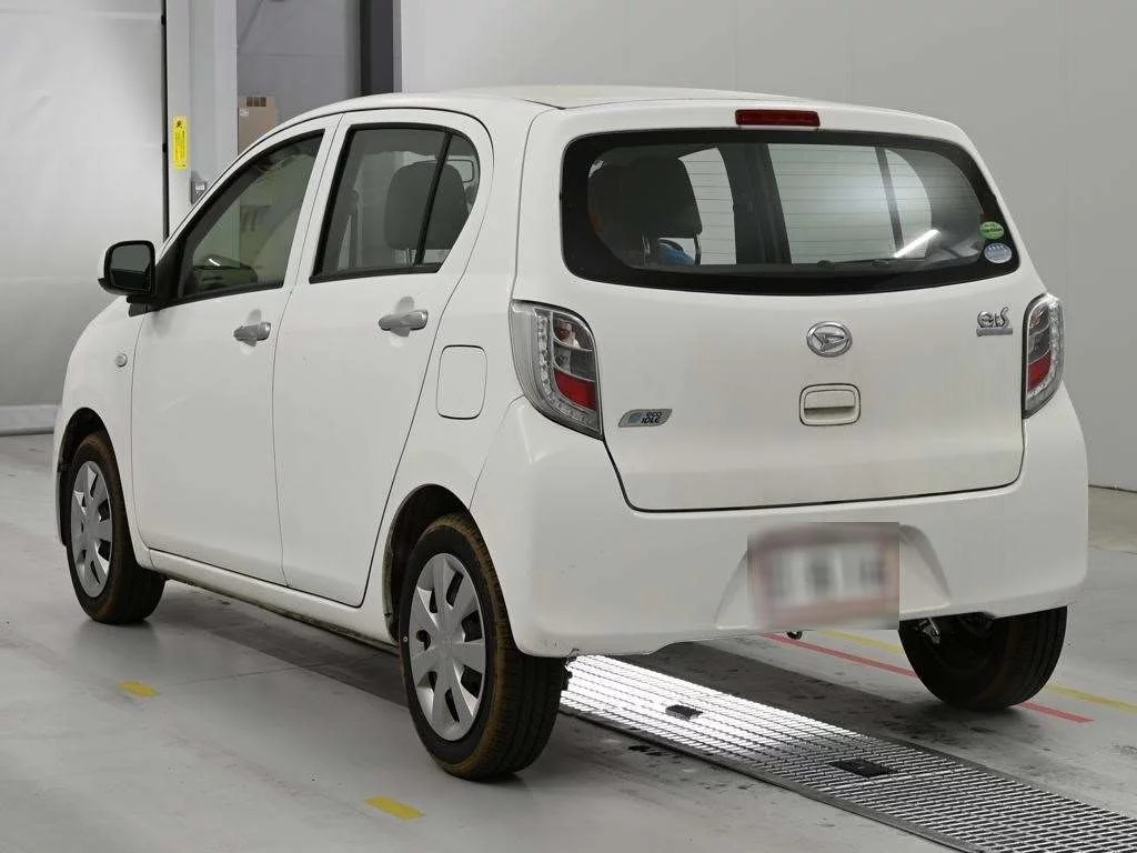 Daihatsu Mira e:S  с аукциона в Японии