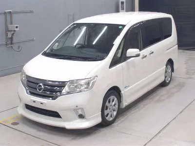 NISSAN SERENA