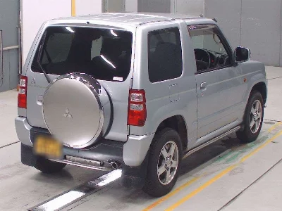 MITSUBISHI PAJERO MINI
