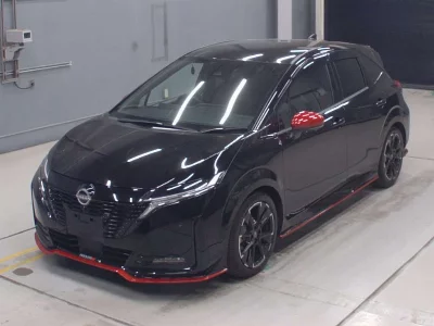 NISSAN AURA