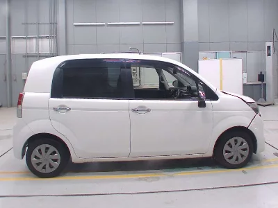 TOYOTA SPADE