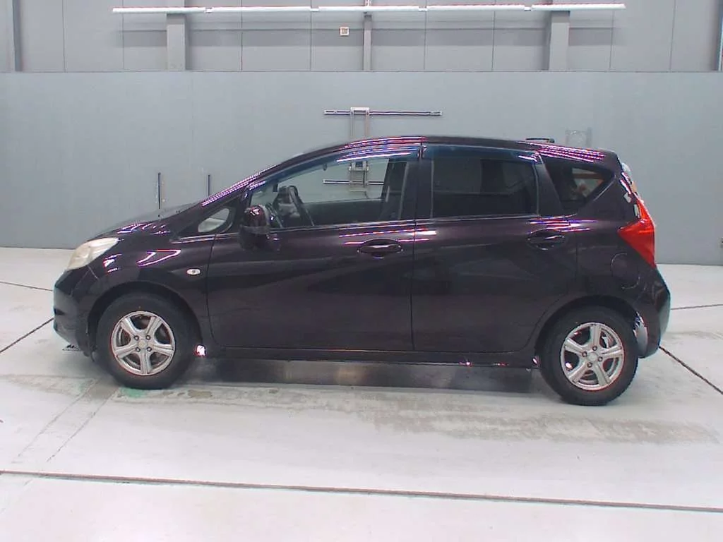 Nissan Note  с аукциона в Японии