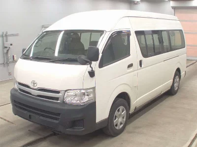 TOYOTA REGIUS VAN