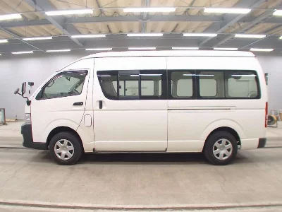 TOYOTA REGIUS VAN