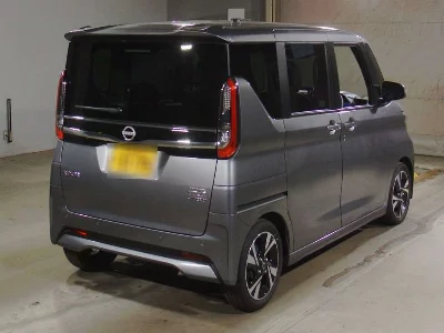 NISSAN ROOX