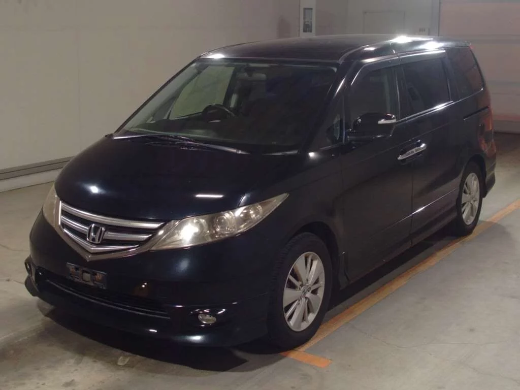 Honda Elysion  с аукциона в Японии