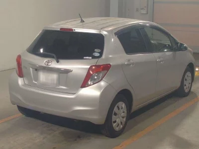 TOYOTA VITZ