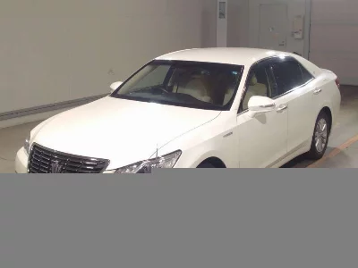 TOYOTA CROWN HYBRID