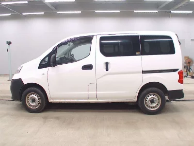 NISSAN NV200 VANETTE VAN