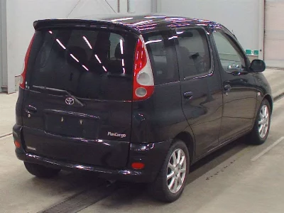 TOYOTA FUN CARGO