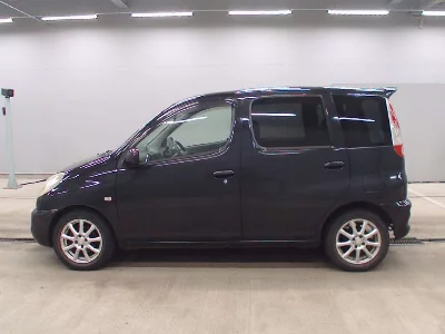 TOYOTA FUN CARGO