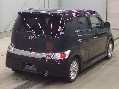 TOYOTA BB