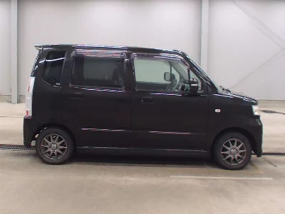 SUZUKI WAGON R STINGRAY