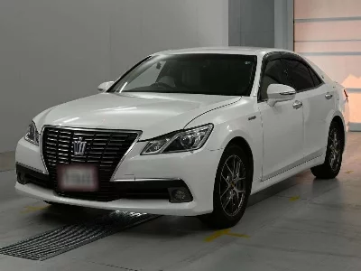Toyota CROWN HYBRID