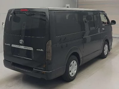 TOYOTA REGIUS VAN