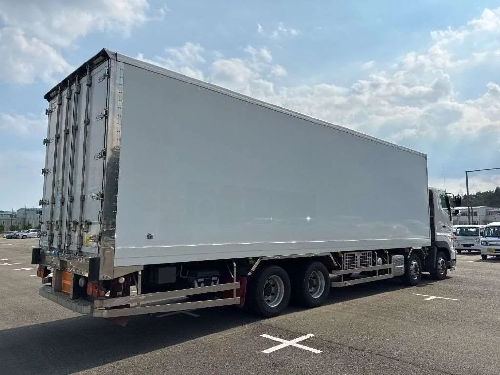 Hino Profia  с аукциона в Японии