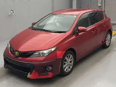 TOYOTA AURIS