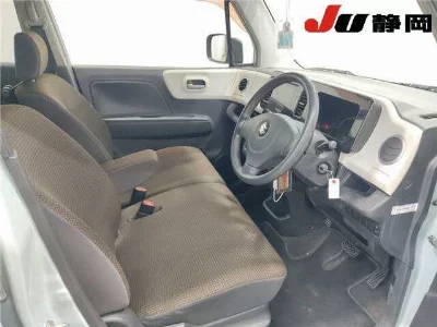SUZUKI MRWAGON
