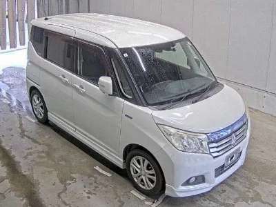 MITSUBISHI DELICA D:2
