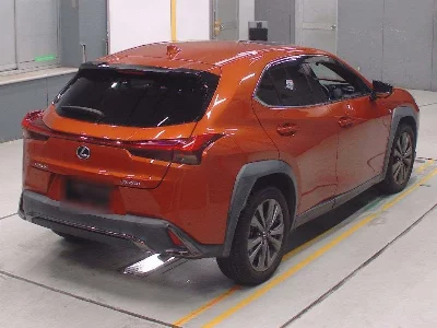 LEXUS UX