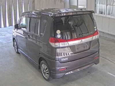 MITSUBISHI DELICA D:2