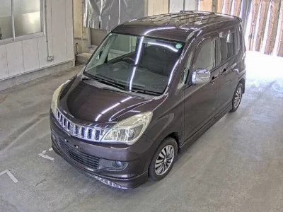 MITSUBISHI DELICA D:2